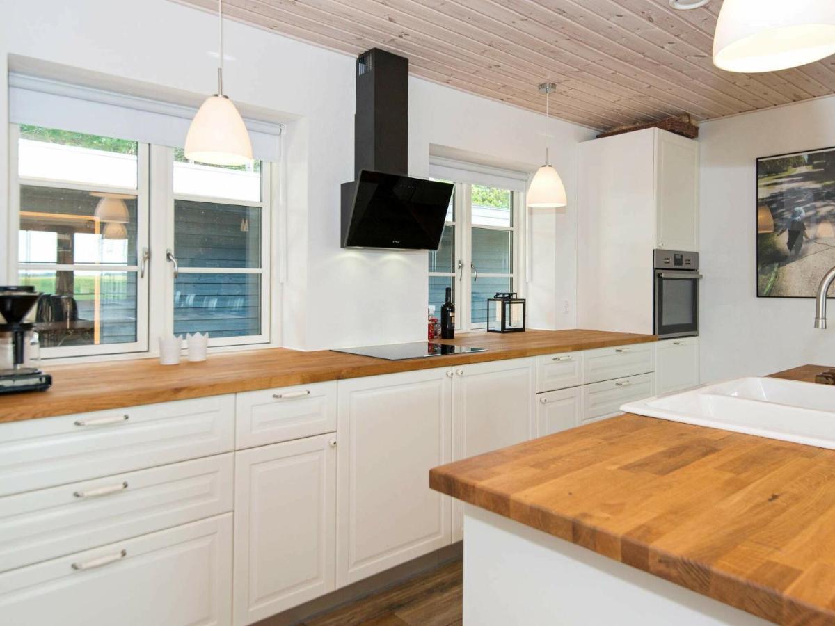 10 Person Holiday Home In Glesborg Εξωτερικό φωτογραφία